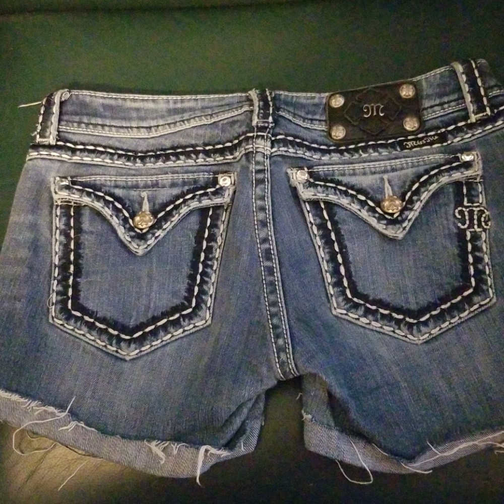 Miss Me sz 29 cut off shorts